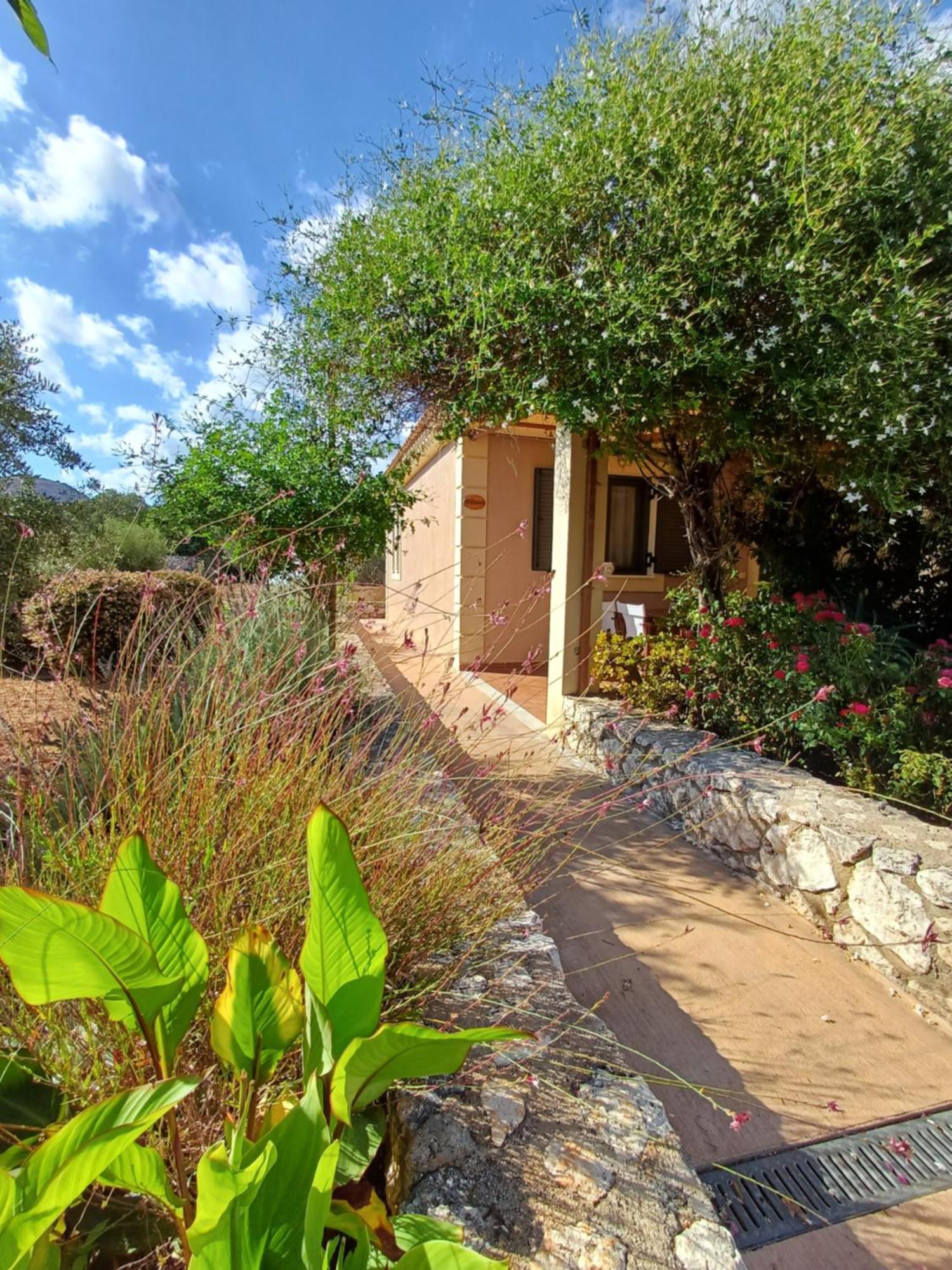 Karavádhos Korallis Villas מראה חיצוני תמונה