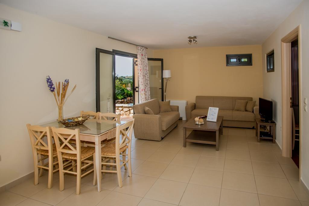 Karavádhos Korallis Villas מראה חיצוני תמונה