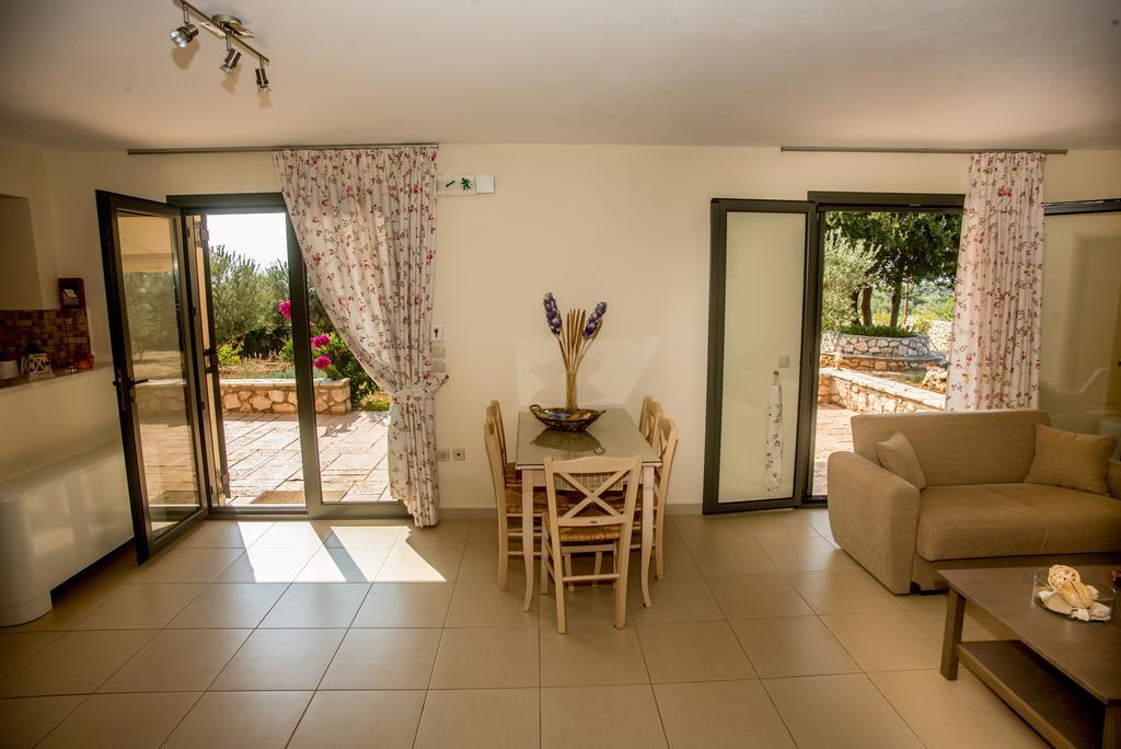 Karavádhos Korallis Villas מראה חיצוני תמונה